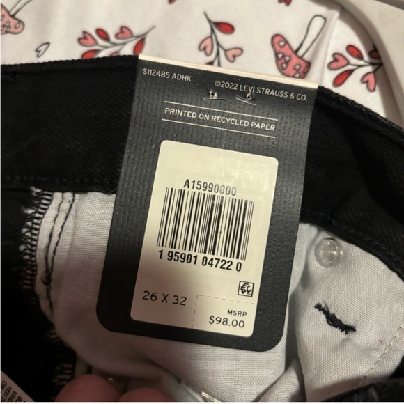 NWT Levi’s High Loose Flare Jeans - Picture 14 of 15